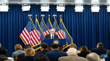 تحركات الفيدرالي الأمريكي.. كيف تتأثر استثمارات الأفراد وتوجهات السوق خلال الفترة المقبلة؟